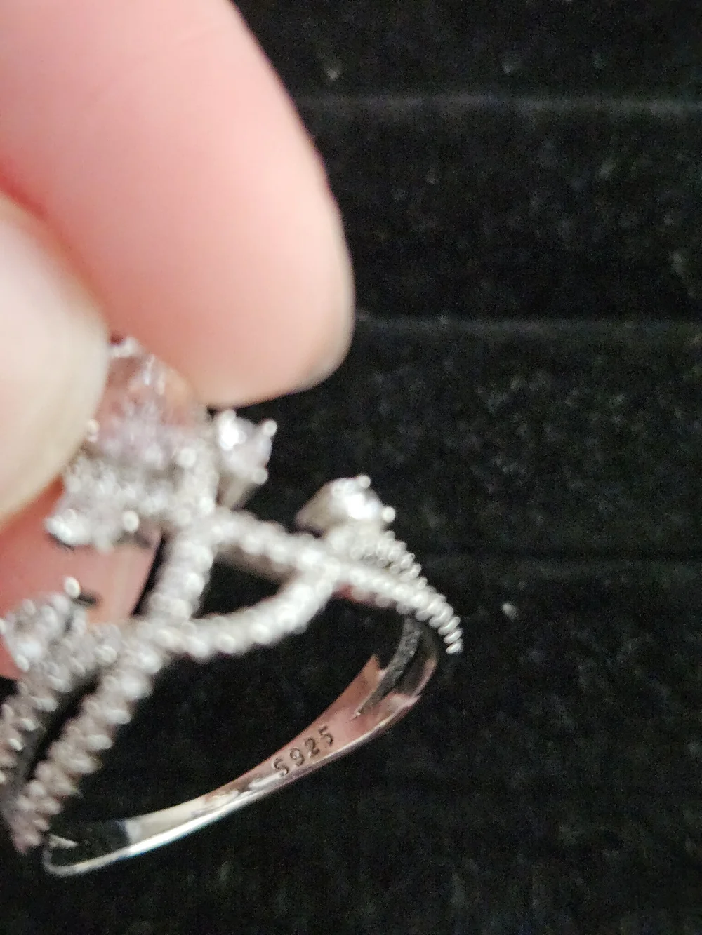 925S Clear Quartz Floral Halo Ring - White